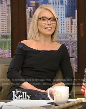 kelly ripa black eye.